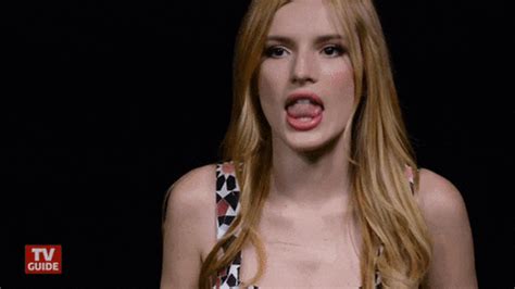 Bella Thorne gifs